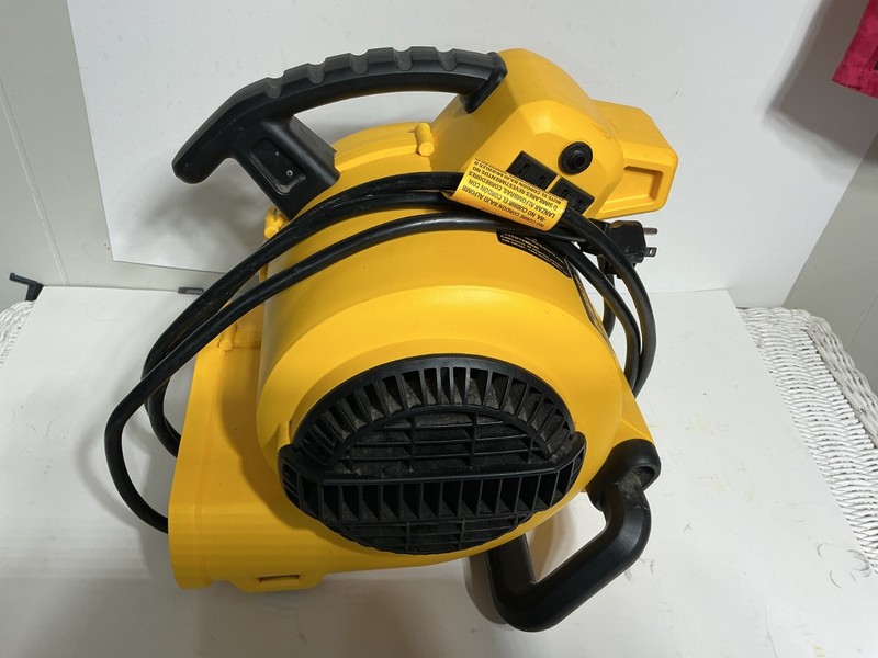 DEWALT Portable Air Mover/Floor Dryer Blower Fan gallery