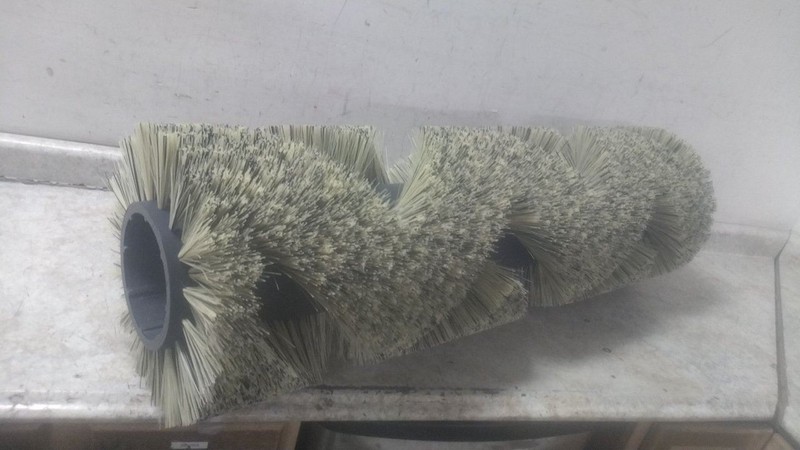 Tennant 370008 14 In Brush Diameter 45 In Block Size Floor Machine Brush