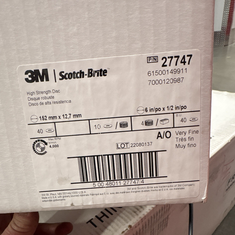3M Scotch-Brite High Strength Disc 6in Very Fine A/O Red Round MPN 27747