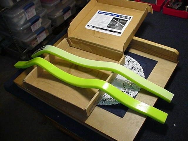 Green PLR500 WashBlocker Hi-VisBarrier Dike, 1-1/4″, PLR500, 30″ & 33″ Pieces