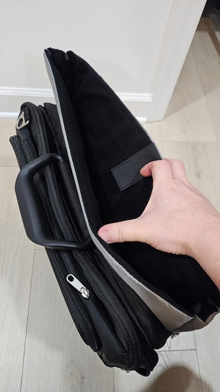 Kensington Contour Roller Wheeled Ergonomic Computer Bag - Black K62348 gallery