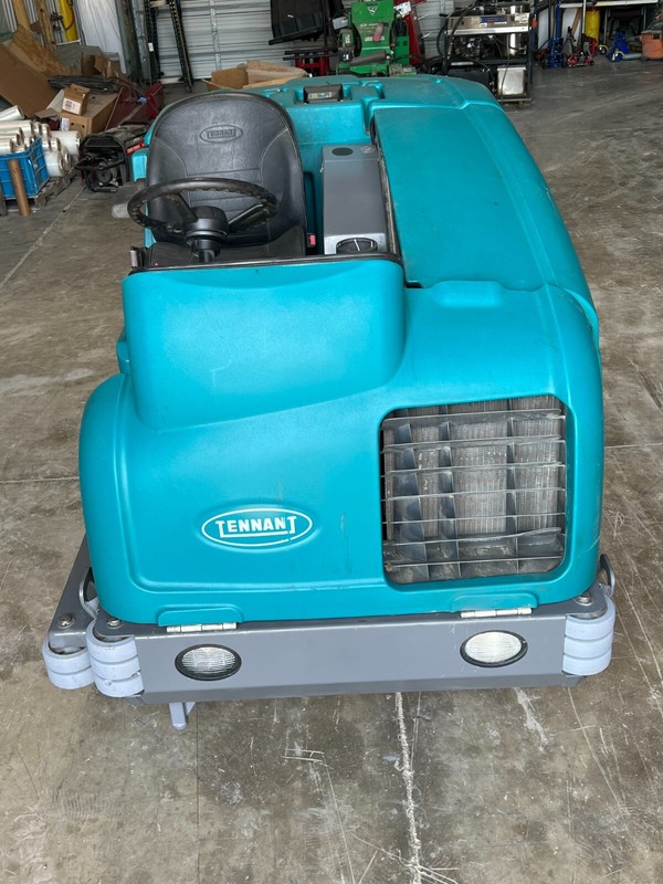 Tennant T20 Gas Powered Ride On Scrubber/Sweeper gallery
