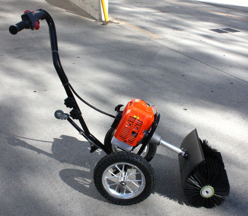 WALK BEHIND 52CC POWER BROOM SNOW DRIVEWAY SWEEPER CLEANER ARTIFICIAL GRASS