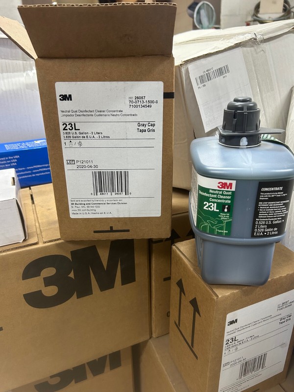 3M 23L Neutral Quat Cleaner Concentrate 2 liters Twist & Fill packaged 4/2020