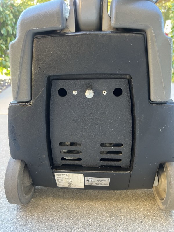Tennant BR-2000-DC Dust Control Burnisher gallery