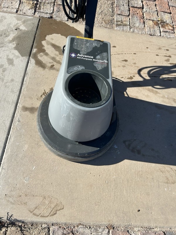 ADVANCE ALL PURPOSE MATADOR Floor Machine/Buffer/Scrubber gallery