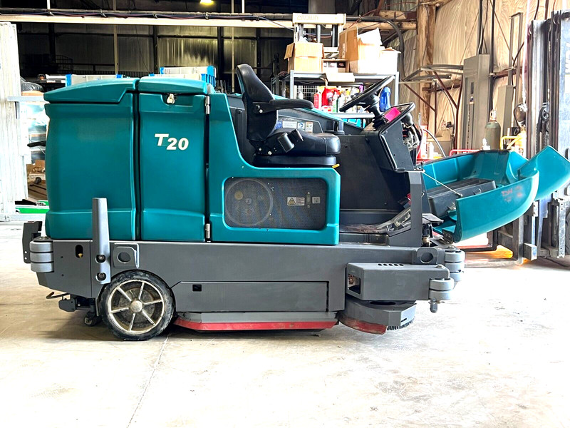 Tennant T20 Gas Powered Ride On Scrubber/Sweeper gallery