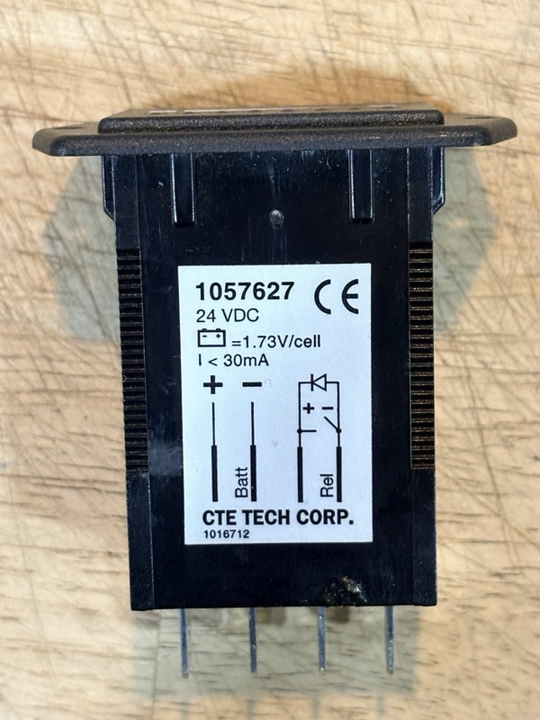 Tennant 1057627 LED Battery Gauge. 24VDC