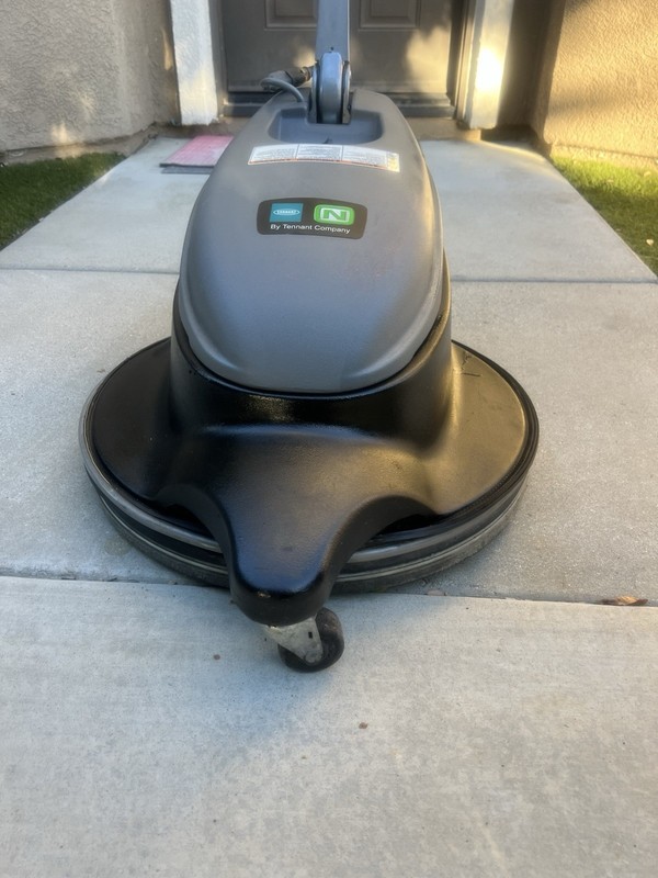 Tennant BR-2000-DC Dust Control Burnisher gallery
