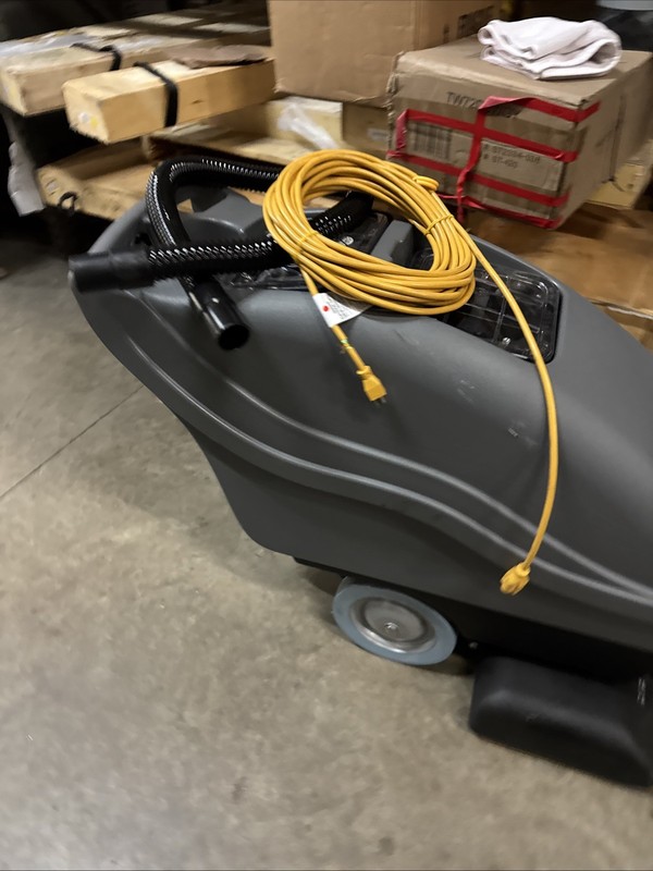 Tennant EX-SC-1020 Carpet Extractor gallery