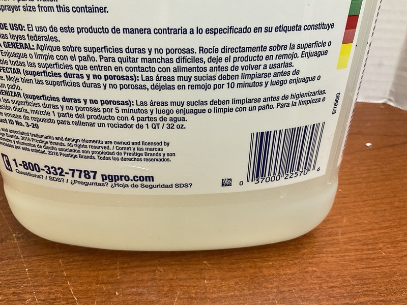 P&G Pro Comet Disinfecting-Sanitizing Industrial Bathroom Cleaner 1 Gal (3.78L) gallery
