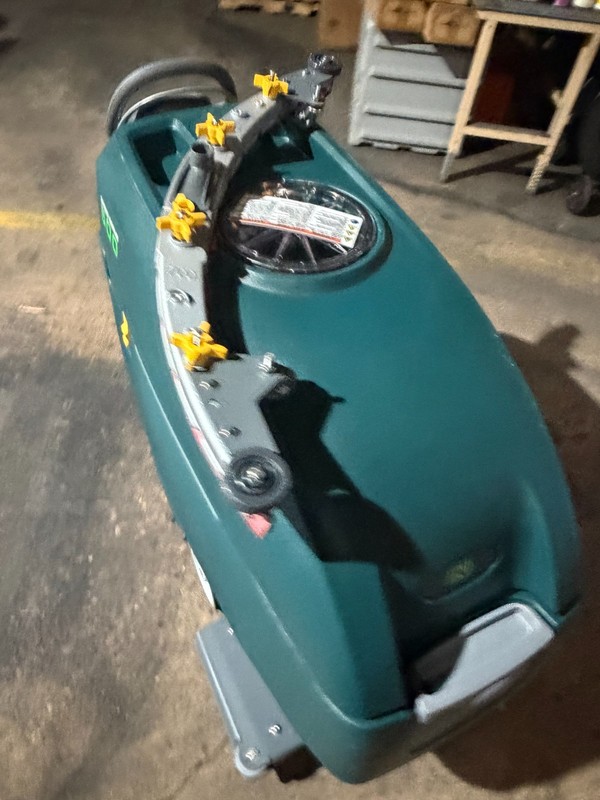 Tennant T500 32" walk behind Floor Scrubber 24V ONLY 1 Hours 06/2025 demo unit gallery